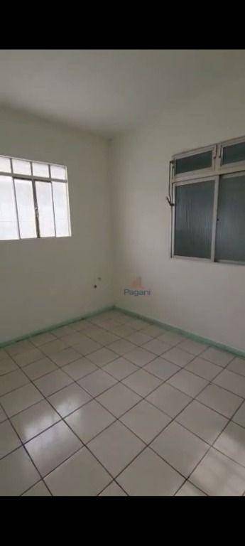 Casa à venda com 3 quartos, 100m² - Foto 9