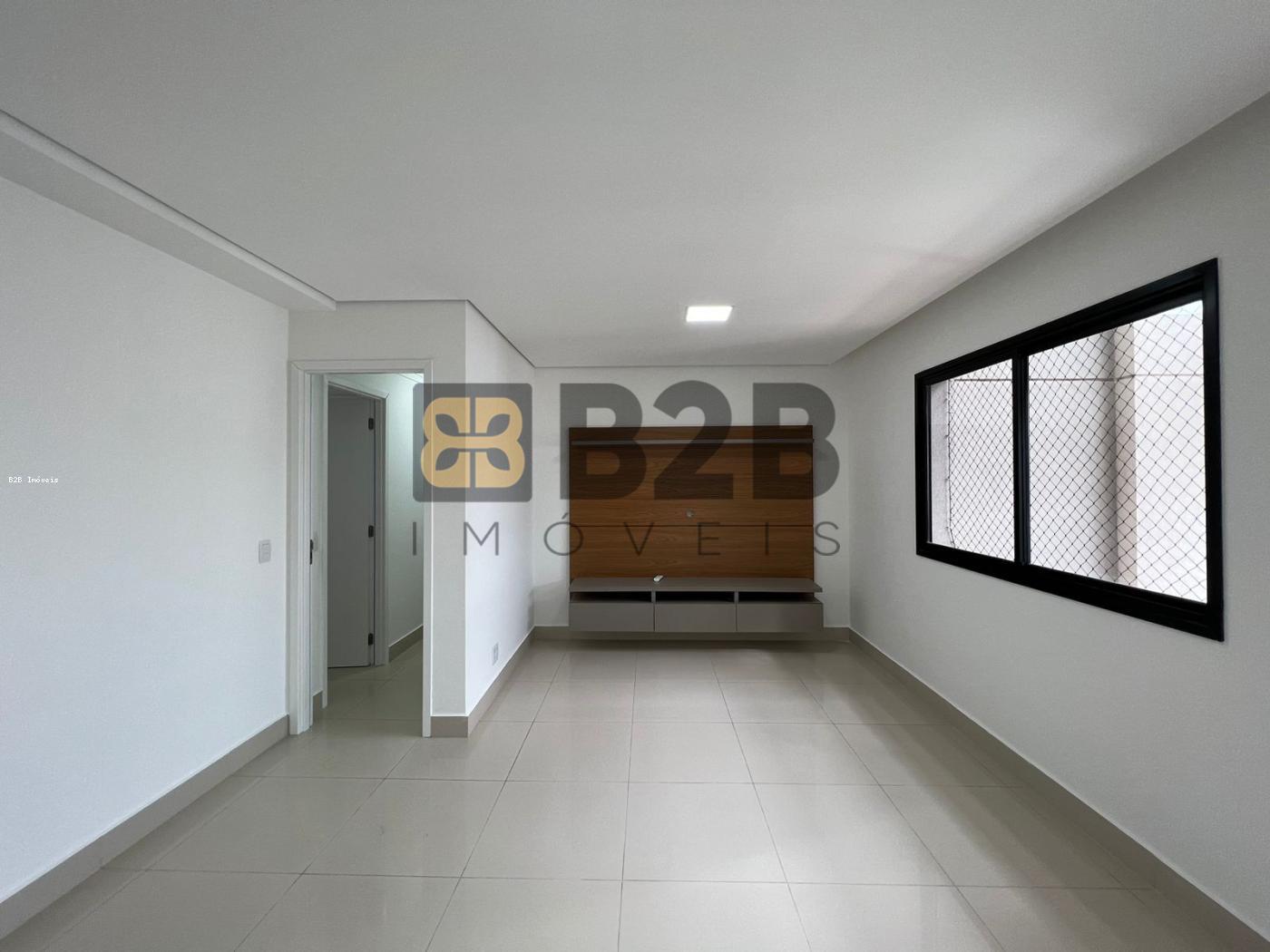 Apartamento à venda com 3 quartos, 107m² - Foto 2