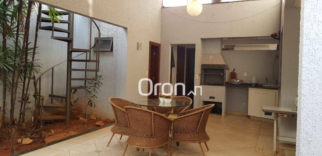 Sobrado à venda com 5 quartos, 314m² - Foto 12