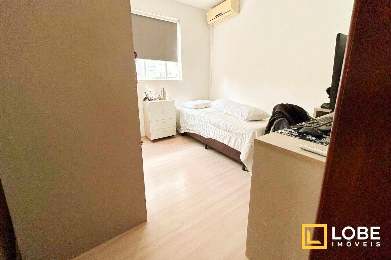 Apartamento à venda com 3 quartos, 112m² - Foto 6