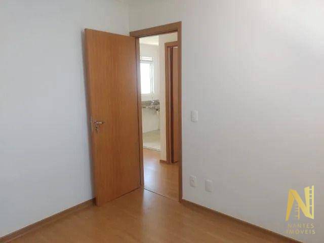 Apartamento à venda com 2 quartos, 45m² - Foto 4