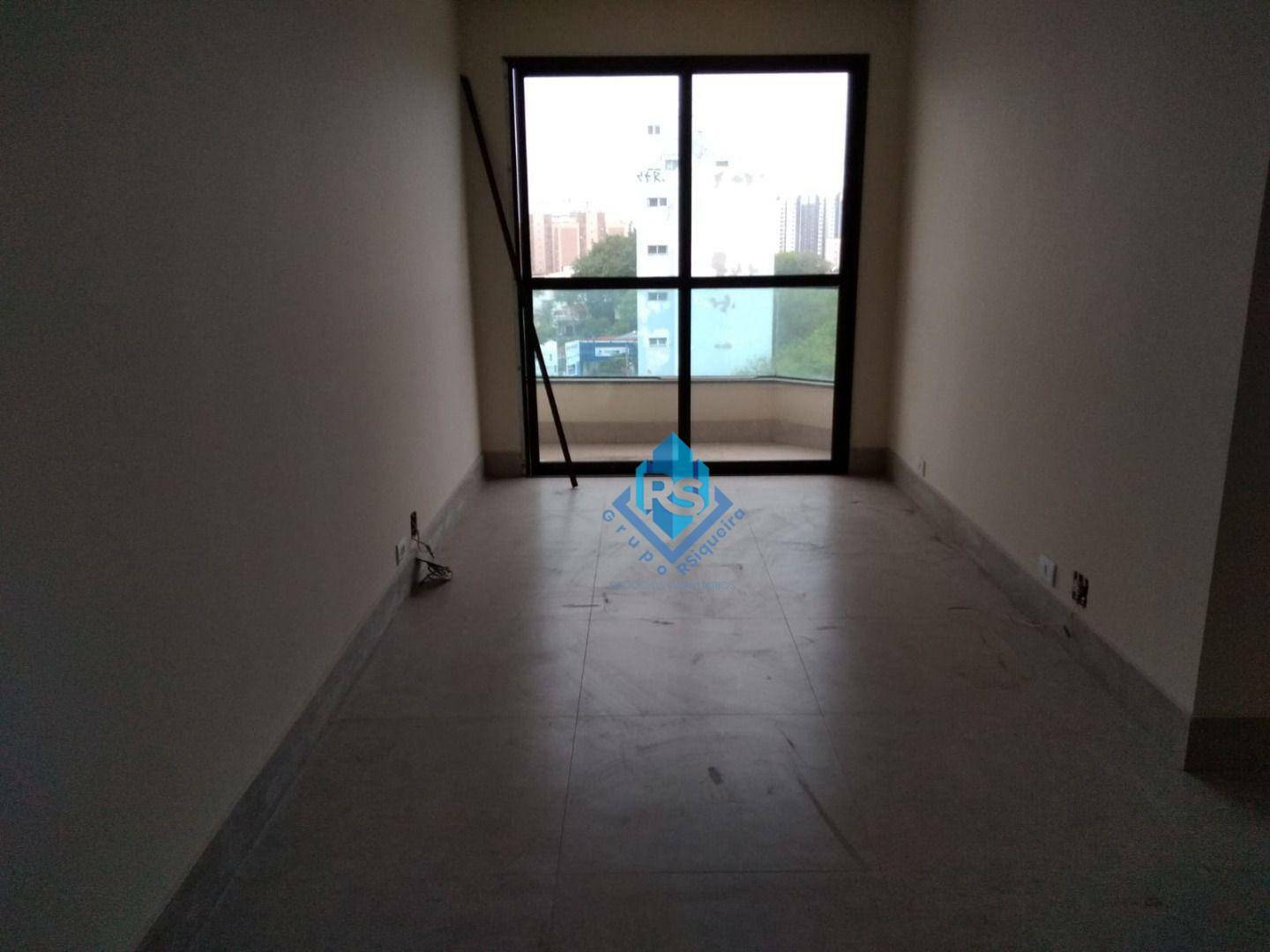 Apartamento à venda com 1 quarto, 50m² - Foto 4