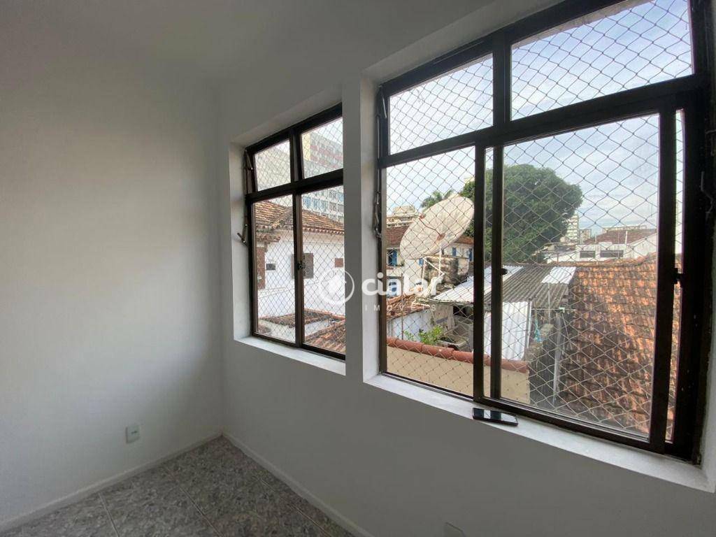 Apartamento para alugar com 2 quartos, 70m² - Foto 6