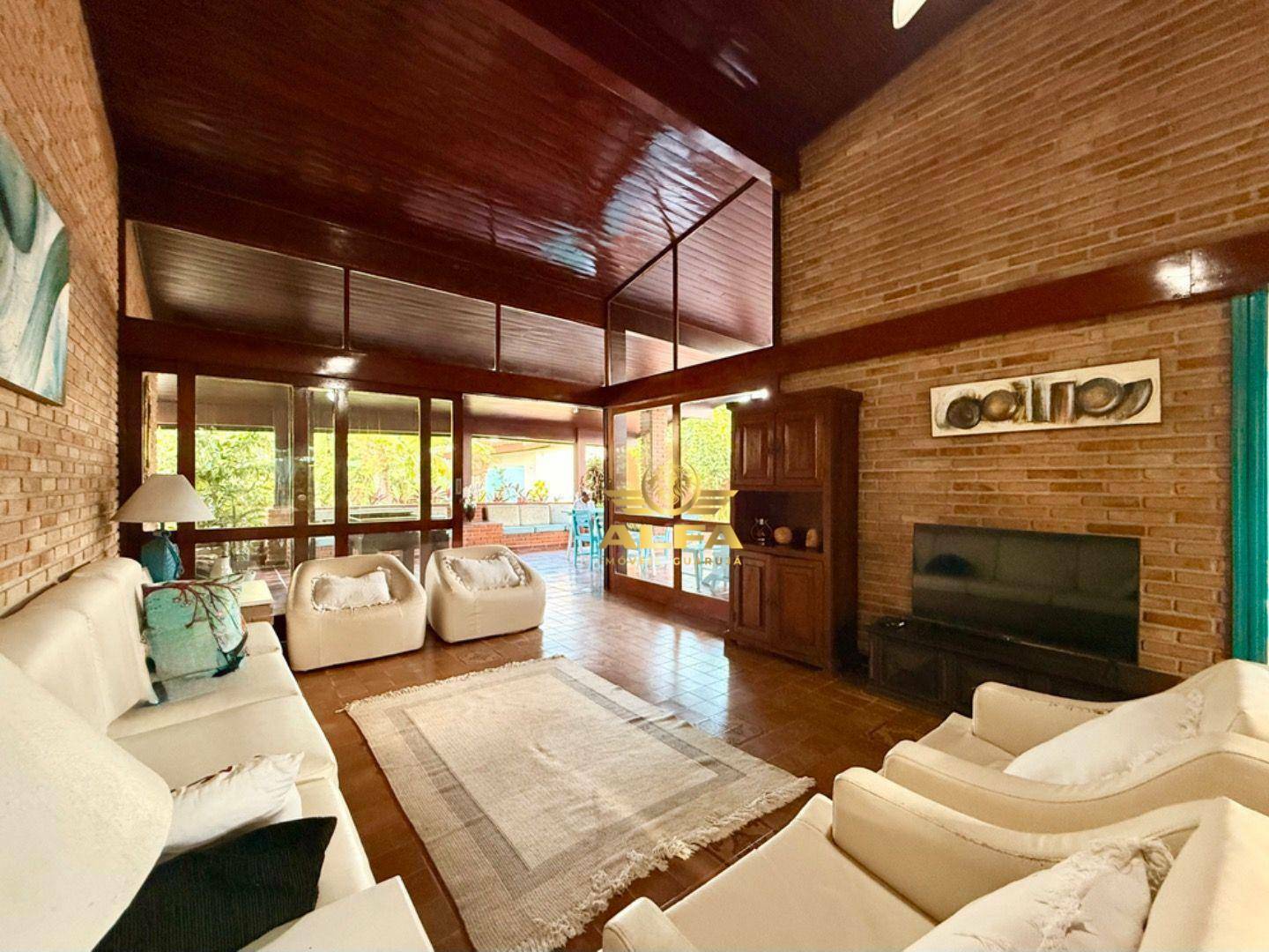Casa à venda com 6 quartos, 311m² - Foto 10
