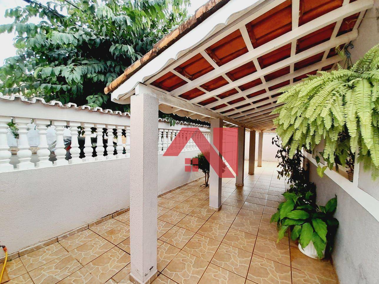 Casa à venda com 2 quartos, 98m² - Foto 2