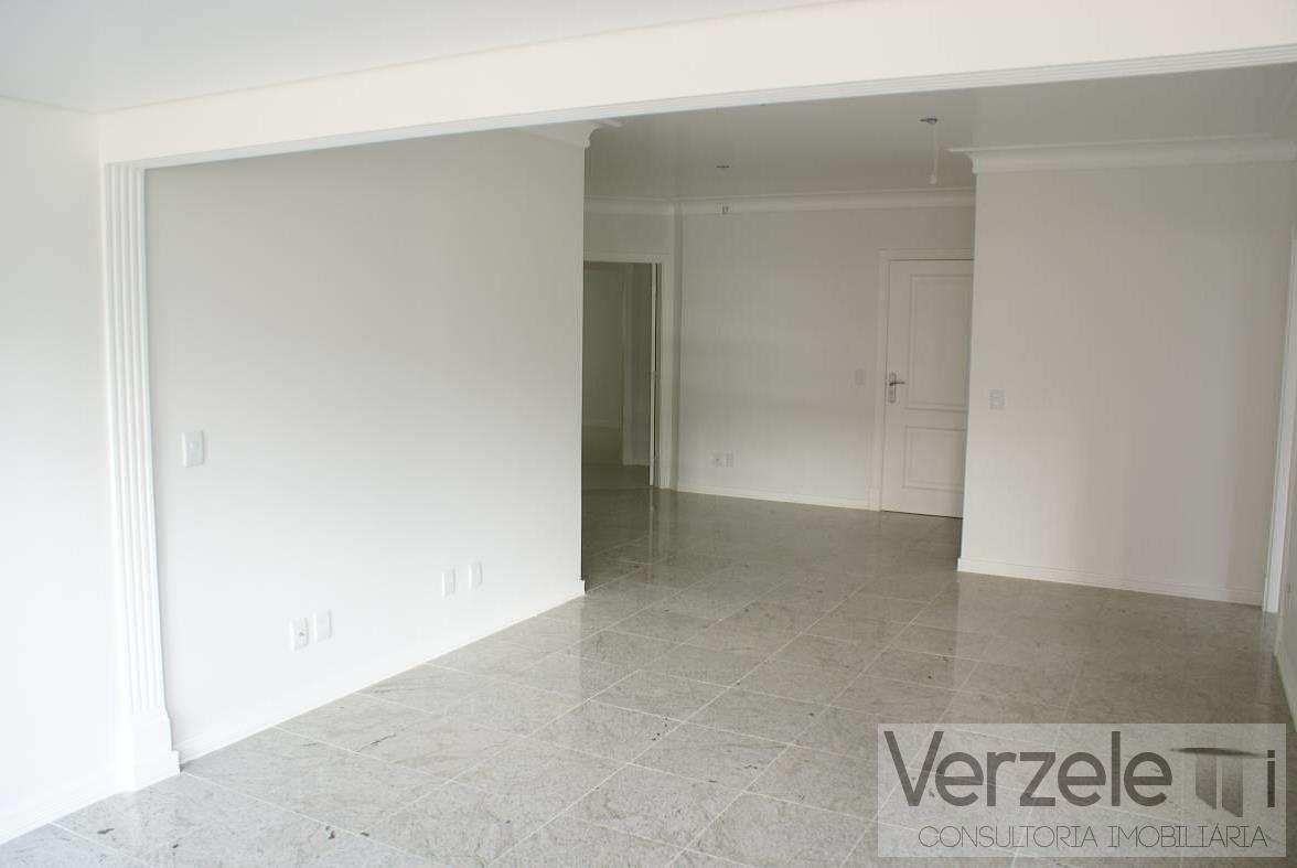 Apartamento à venda com 3 quartos, 151m² - Foto 12