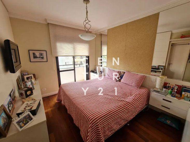 Apartamento à venda com 3 quartos, 177m² - Foto 9