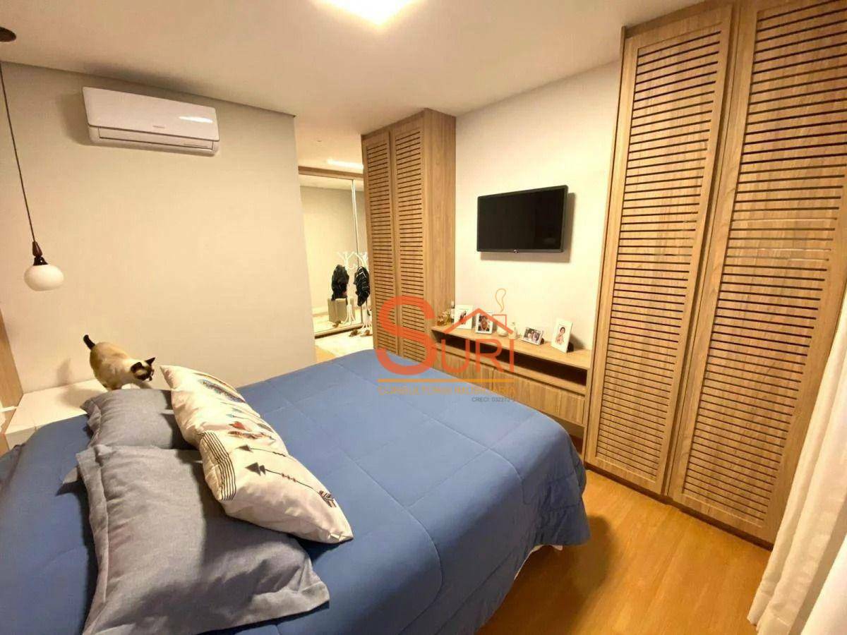 Apartamento à venda com 3 quartos, 180m² - Foto 7