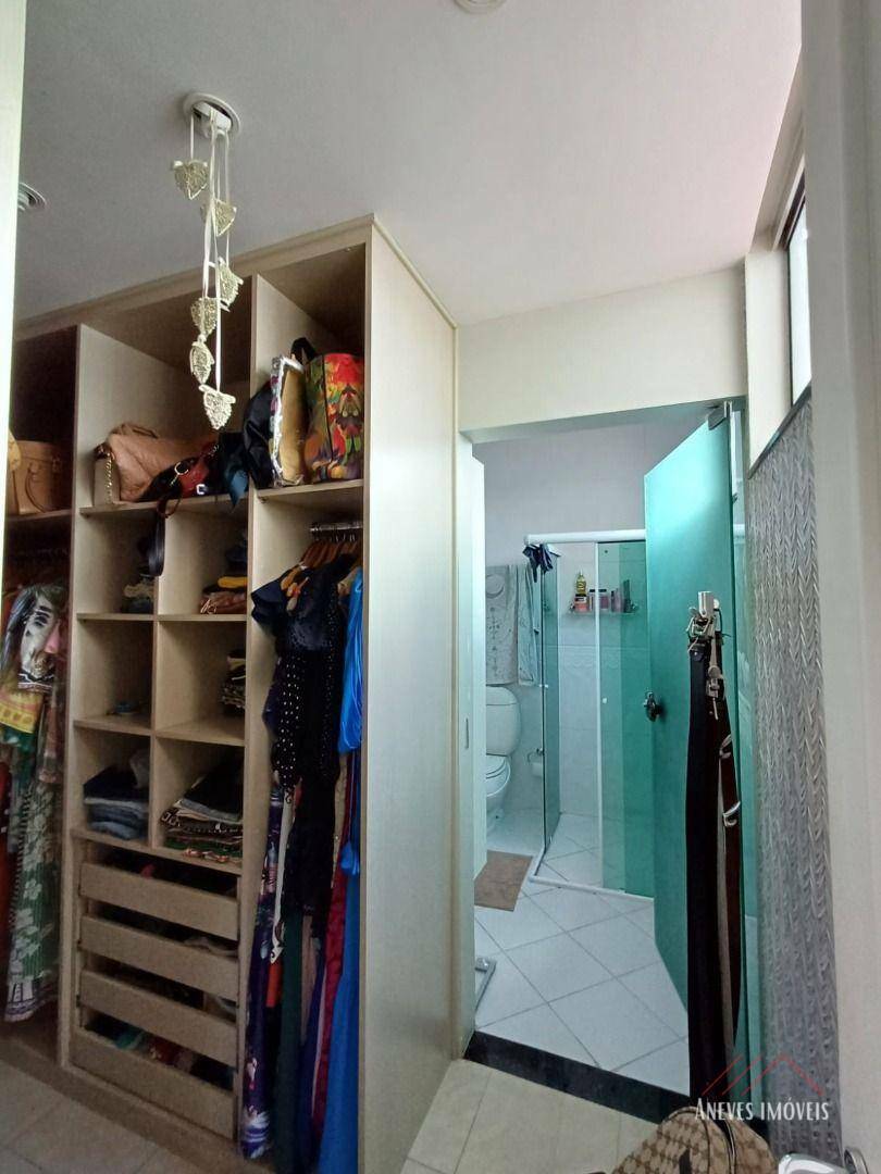 Casa de Condomínio à venda com 3 quartos, 316m² - Foto 20