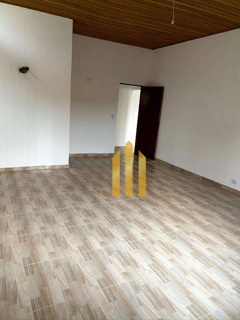 Casa para alugar com 3 quartos, 240m² - Foto 7