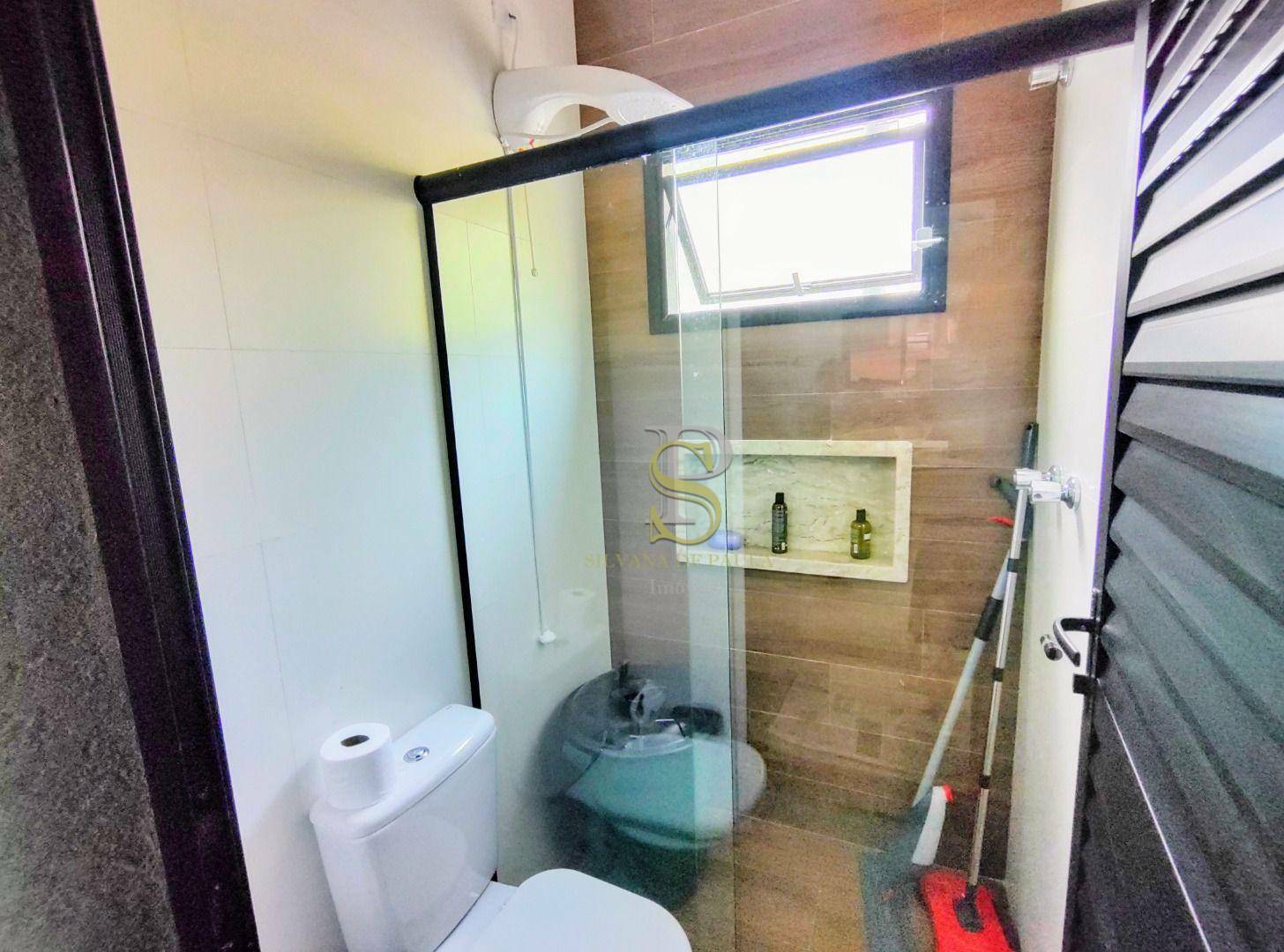 Casa de Condomínio à venda com 3 quartos, 205m² - Foto 24