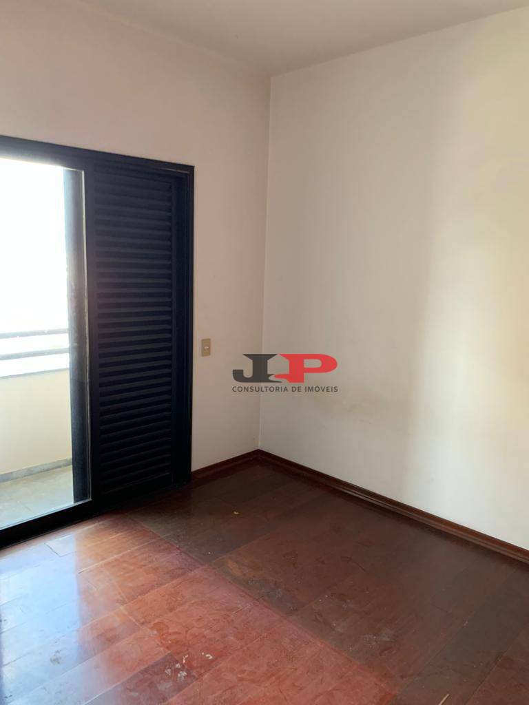 Apartamento à venda com 4 quartos, 154m² - Foto 17