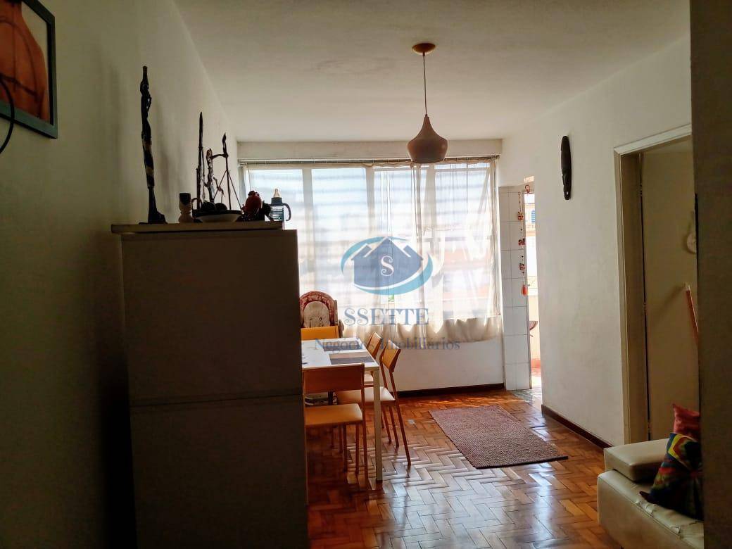 Apartamento à venda com 1 quarto, 55m² - Foto 1