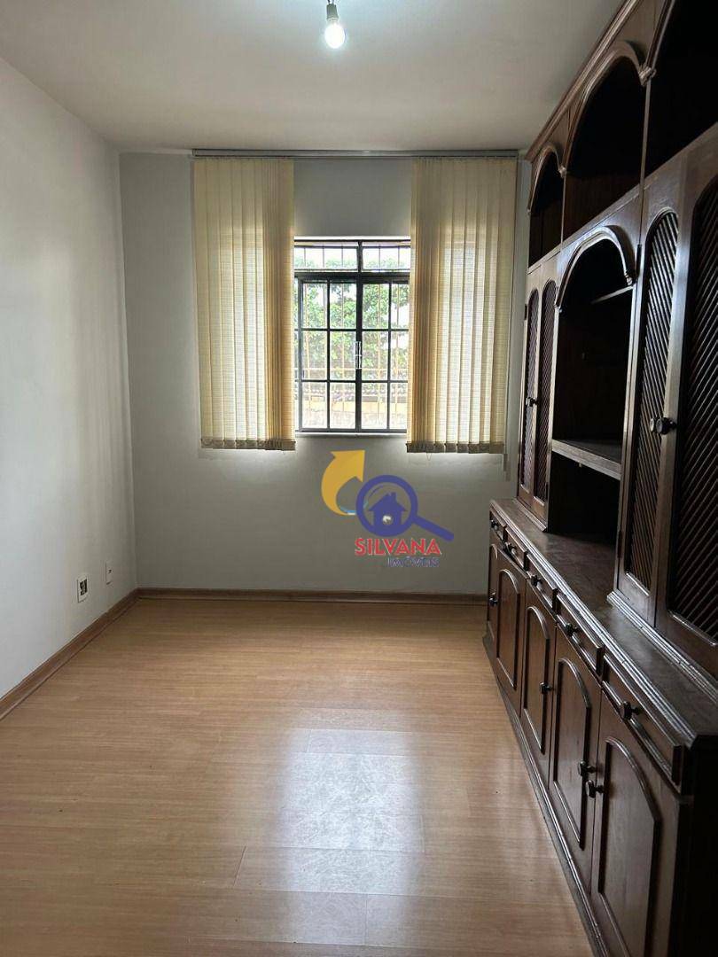 Apartamento à venda com 3 quartos, 110m² - Foto 1