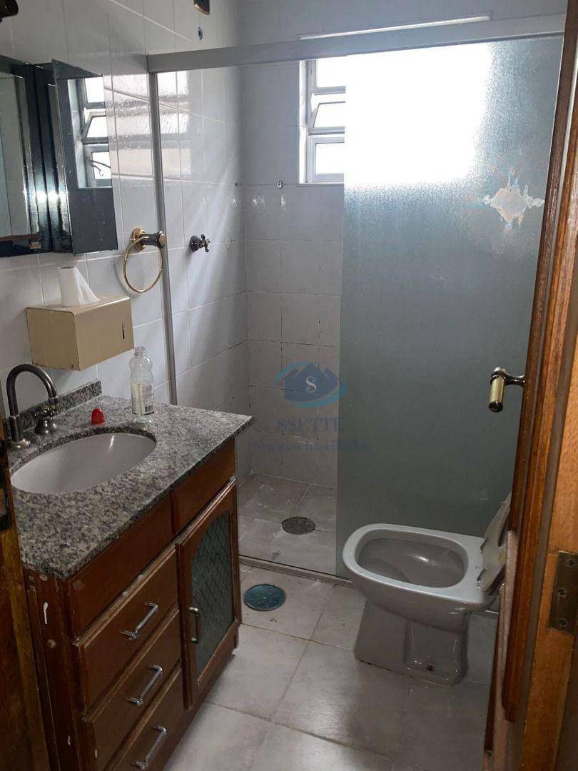 Casa para alugar com 4 quartos, 315m² - Foto 4