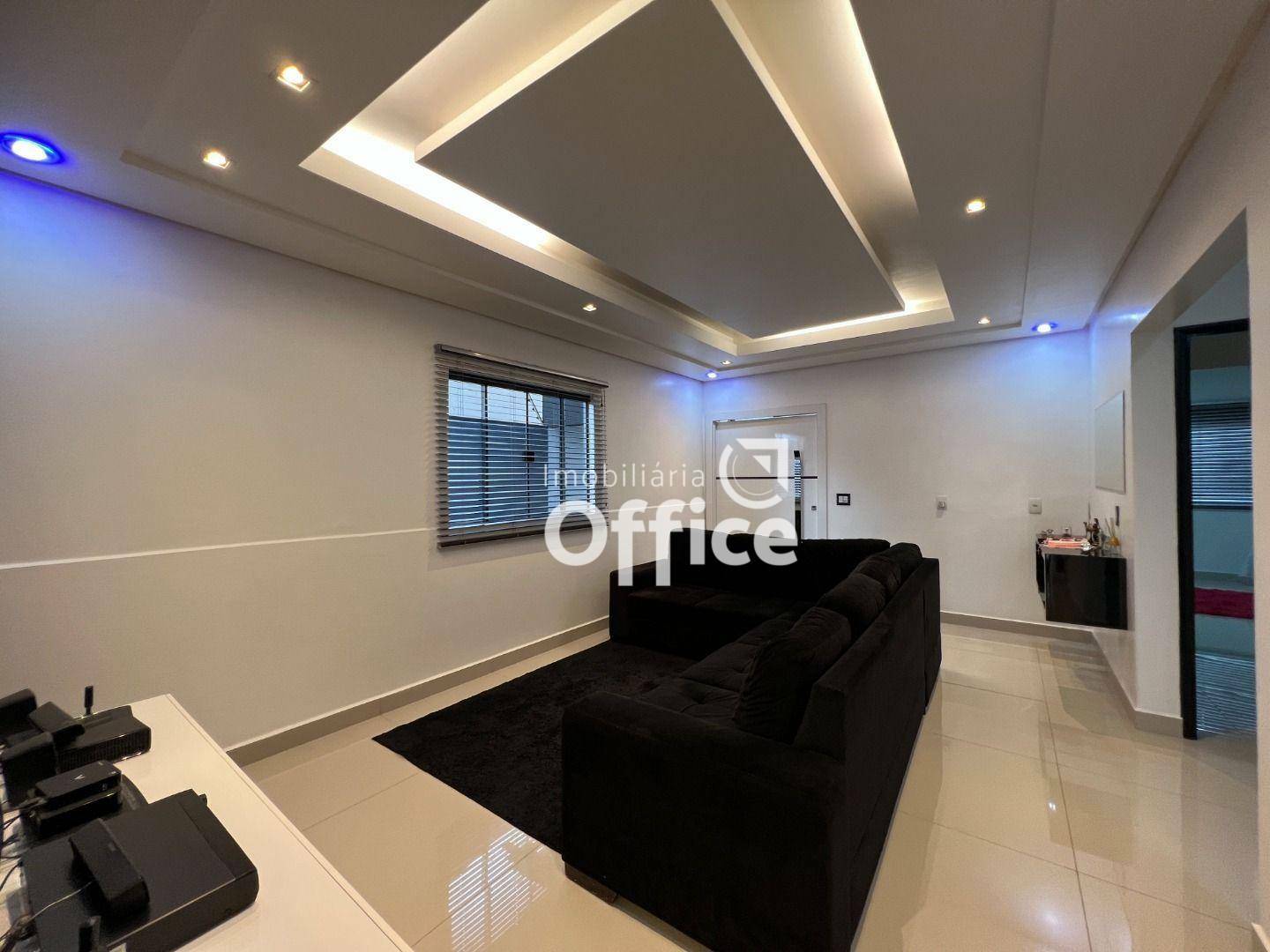 Casa à venda com 3 quartos, 220m² - Foto 9