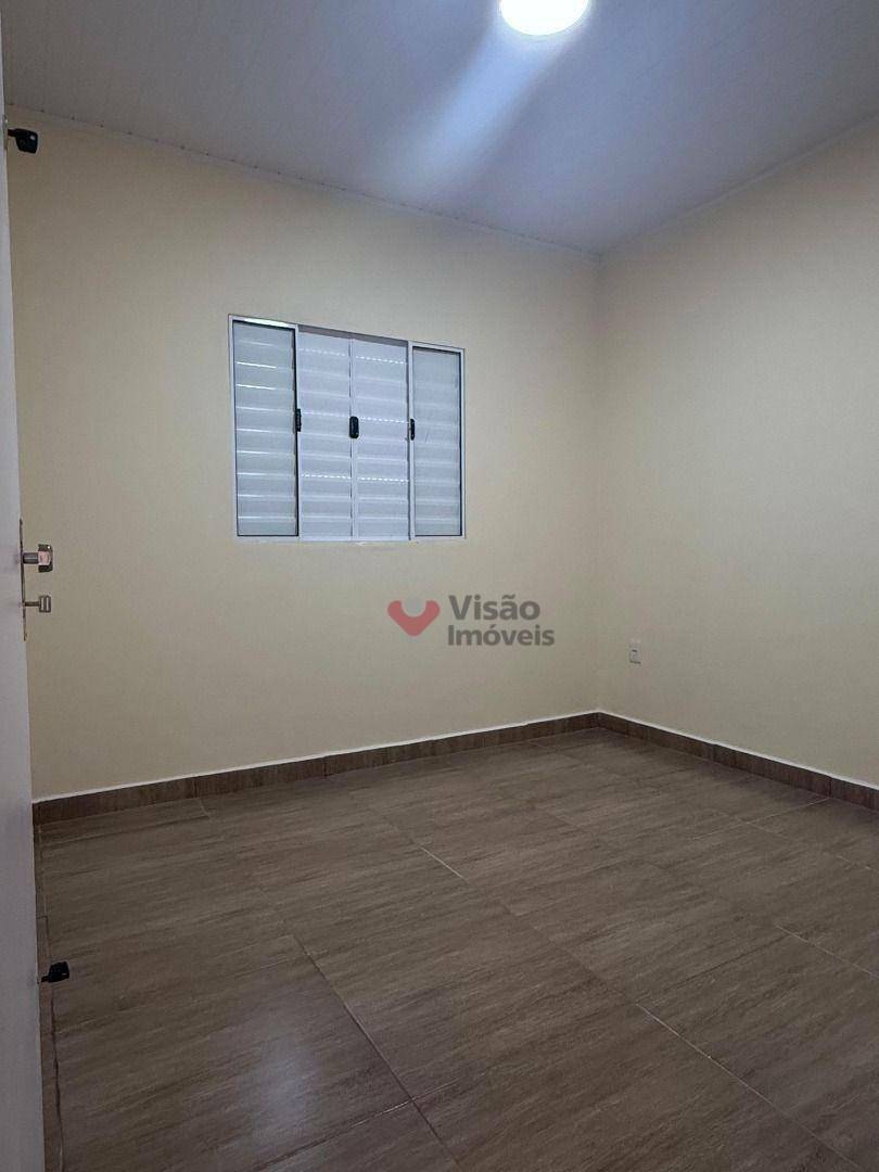 Casa à venda com 3 quartos, 132m² - Foto 12
