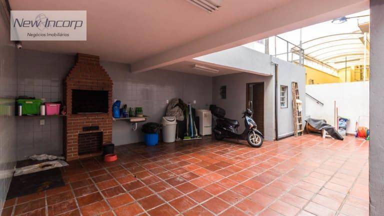 Casa à venda com 4 quartos, 230m² - Foto 19