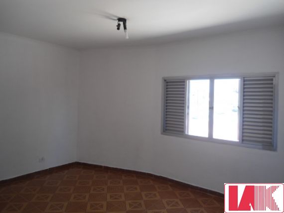 Casa para alugar com 2 quartos, 90m² - Foto 13