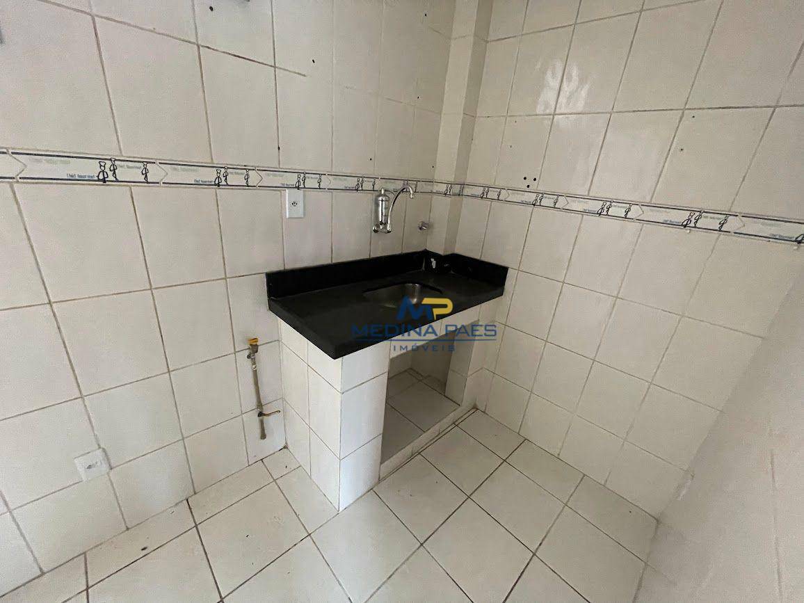 Apartamento à venda com 1 quarto, 40m² - Foto 2