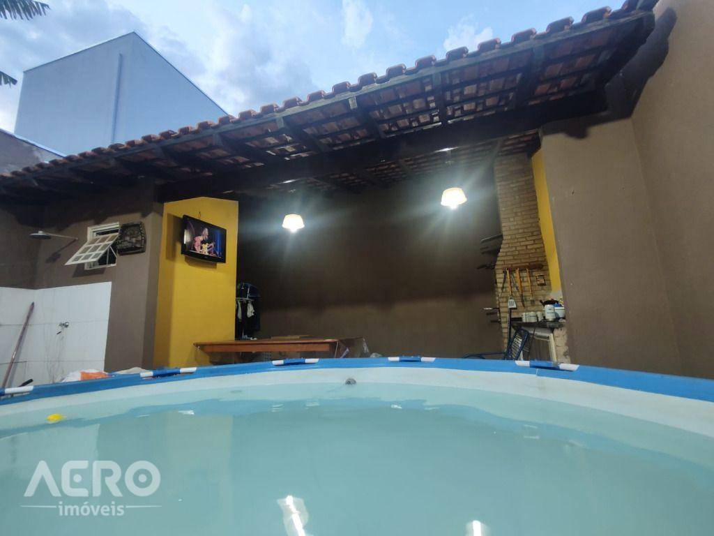 Casa à venda com 2 quartos, 135m² - Foto 18