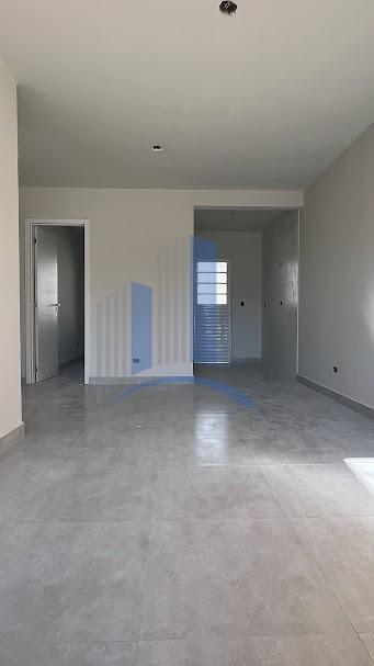 Casa à venda com 3 quartos, 55m² - Foto 4