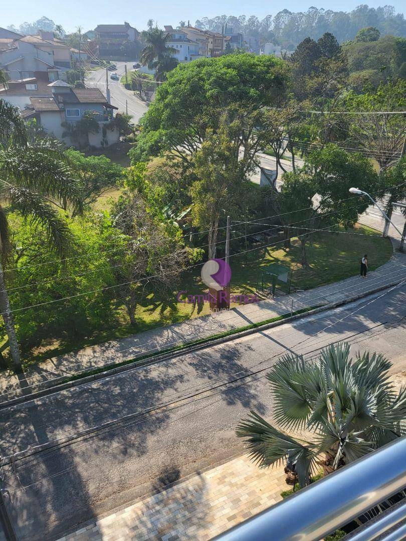 Sobrado à venda com 3 quartos, 500m² - Foto 2