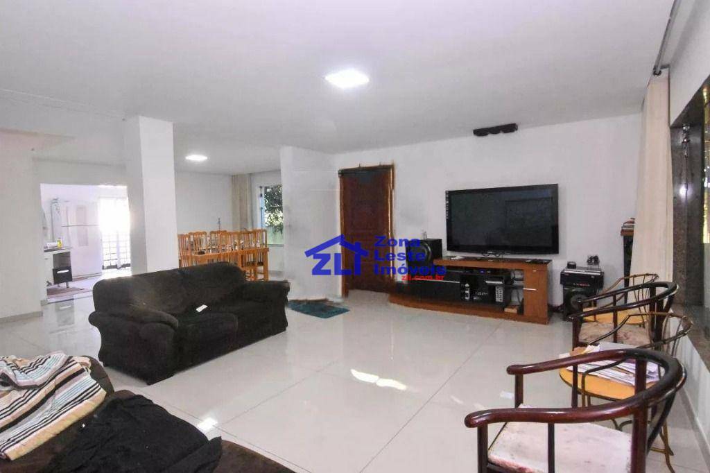 Sobrado à venda com 3 quartos, 264m² - Foto 1