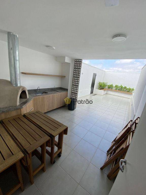 Apartamento à venda com 2 quartos, 39m² - Foto 15