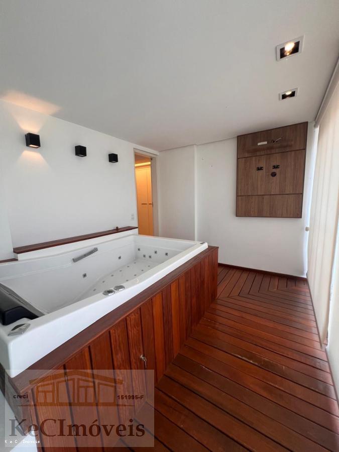 Apartamento à venda com 3 quartos, 165m² - Foto 2