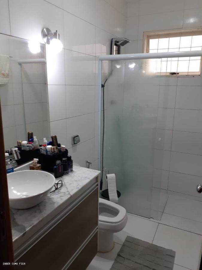 Casa à venda com 3 quartos, 300m² - Foto 10