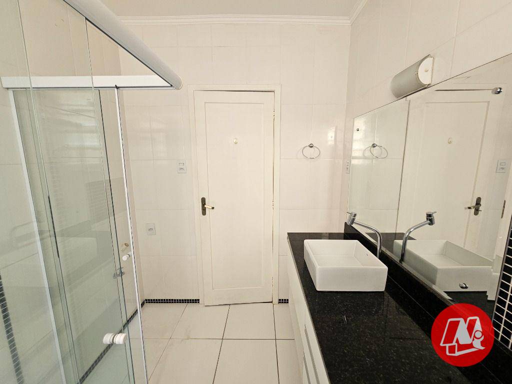 Apartamento para alugar com 2 quartos, 70m² - Foto 19