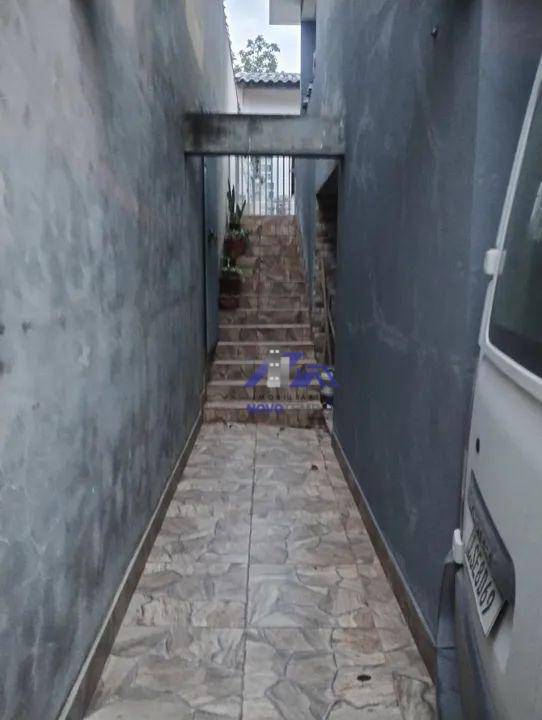 Casa à venda com 3 quartos, 200m² - Foto 3