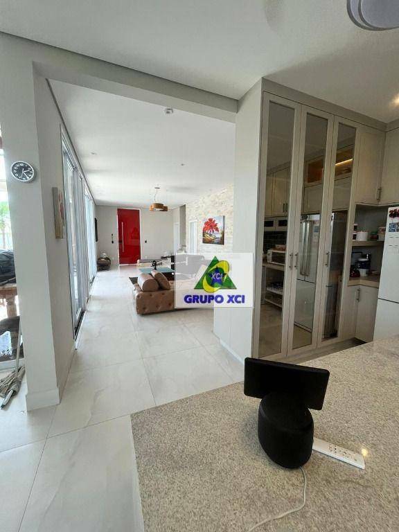 Casa de Condomínio à venda com 3 quartos, 290m² - Foto 11