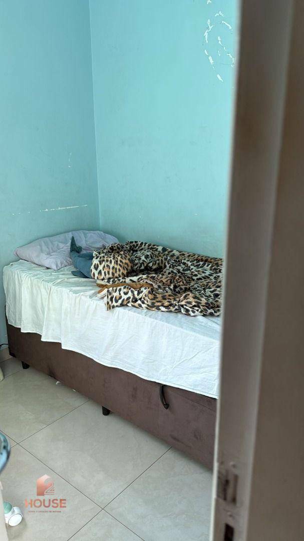 Casa, 3 quartos, 200 m² - Foto 2