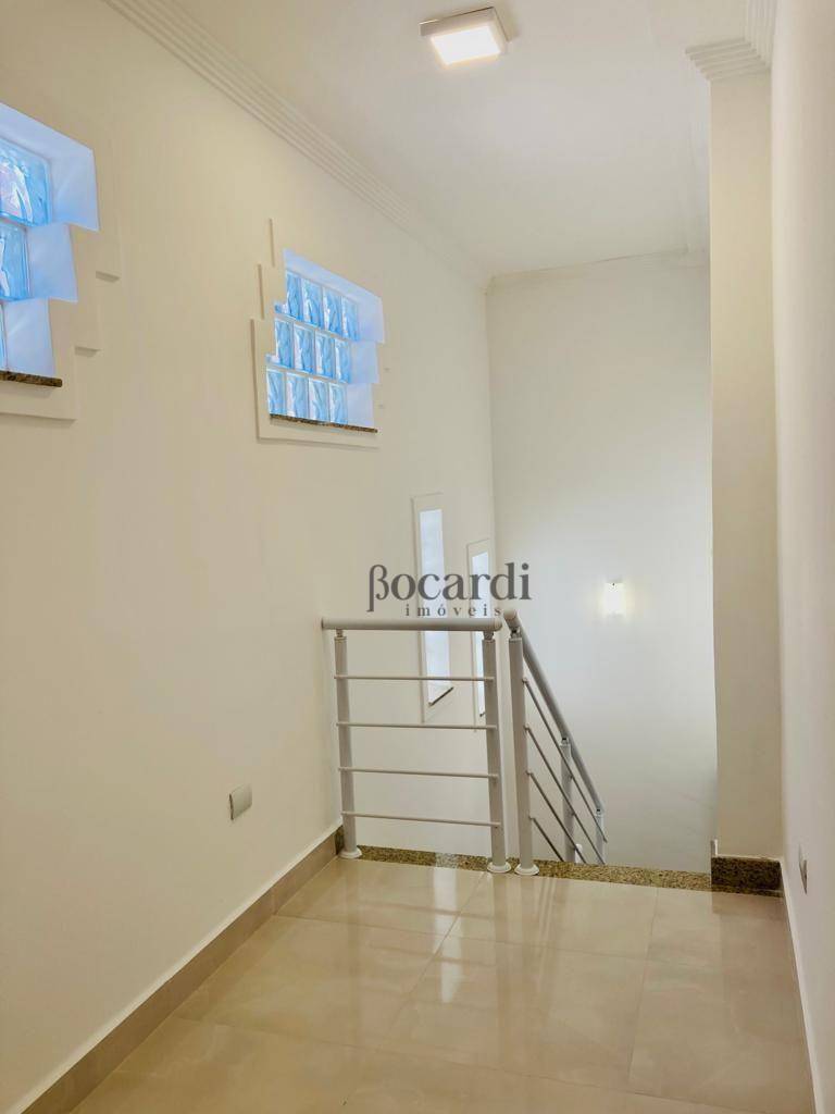 Casa à venda com 3 quartos, 180m² - Foto 12