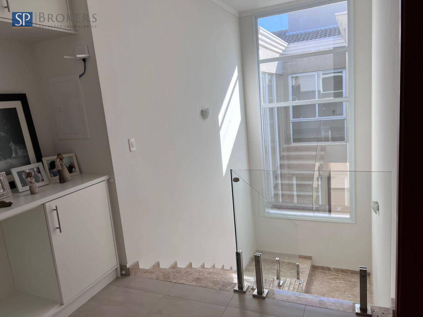 Casa de Condomínio à venda com 4 quartos, 290m² - Foto 13