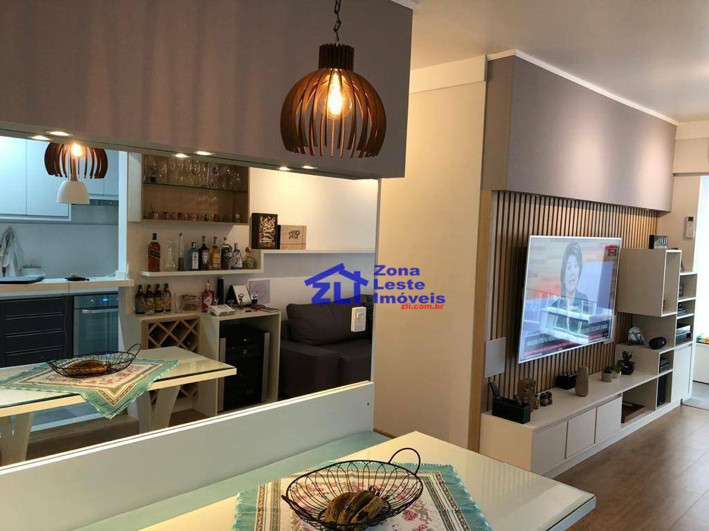 Apartamento à venda com 2 quartos, 72m² - Foto 1