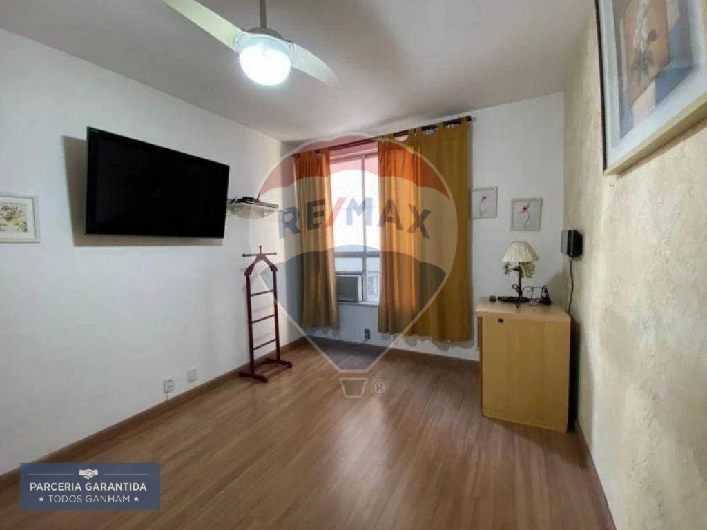 Apartamento à venda com 2 quartos, 75m² - Foto 14