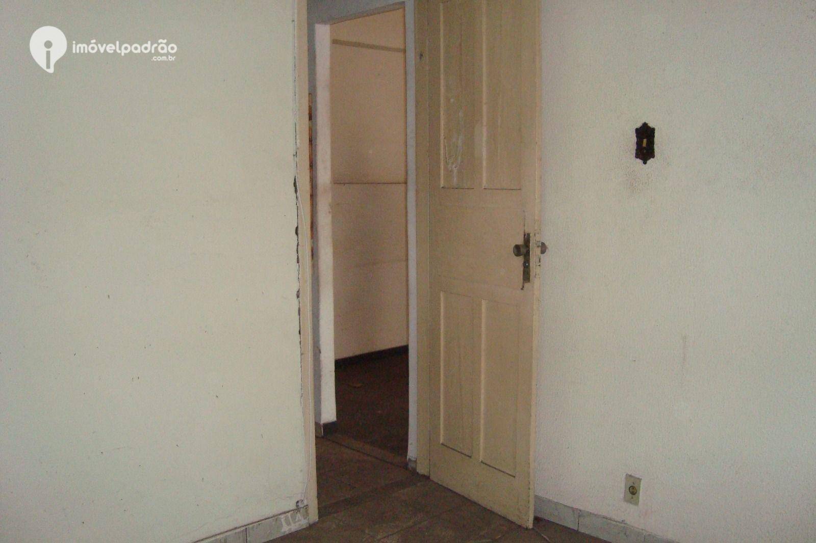 Casa para alugar com 3 quartos, 150m² - Foto 22