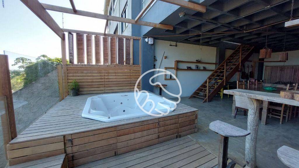 Casa, 3 quartos, 180 m² - Foto 1