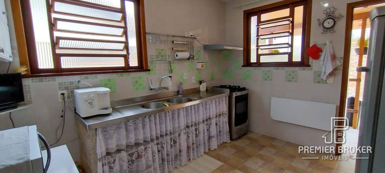 Casa à venda com 4 quartos, 200m² - Foto 34