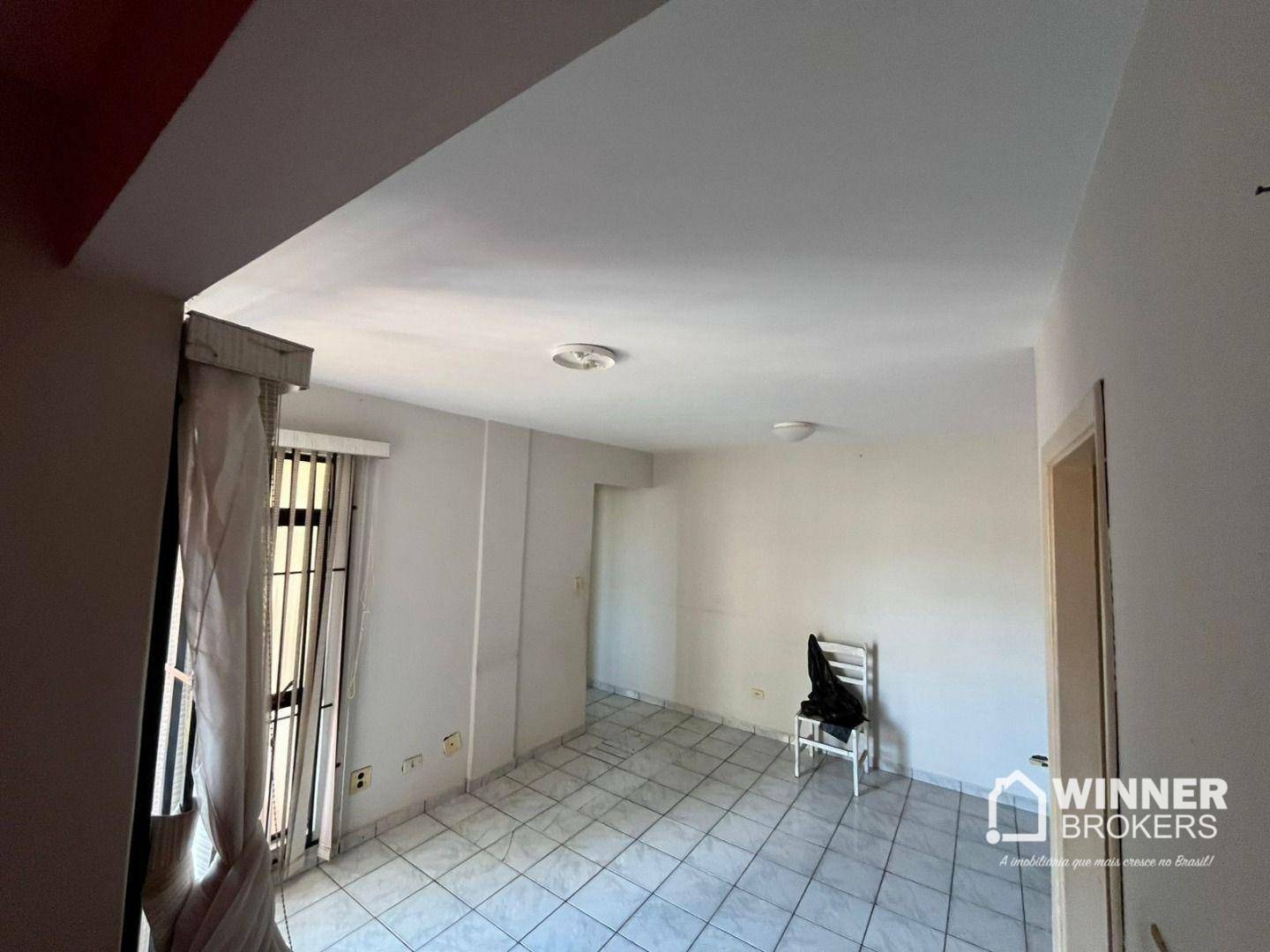 Apartamento à venda com 2 quartos, 62m² - Foto 11