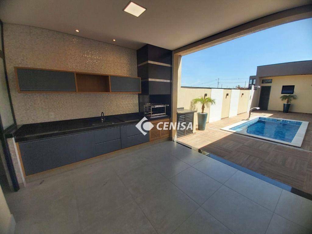 Casa de Condomínio à venda com 3 quartos, 230m² - Foto 1