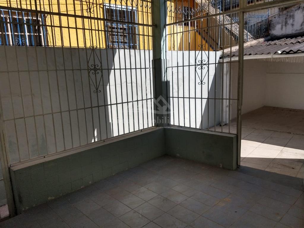 Casa para alugar com 4 quartos, 150m² - Foto 18