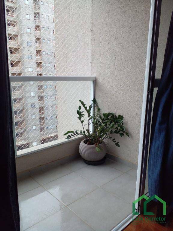 Apartamento à venda com 2 quartos, 56m² - Foto 3