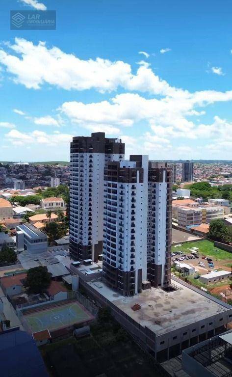 Apartamento à venda com 3 quartos, 132m² - Foto 3