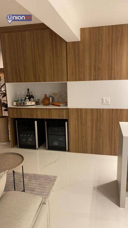 Apartamento à venda com 2 quartos, 118m² - Foto 2