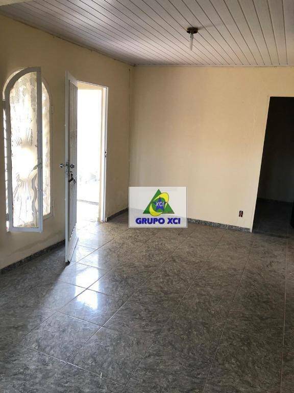 Casa à venda com 4 quartos, 147m² - Foto 13