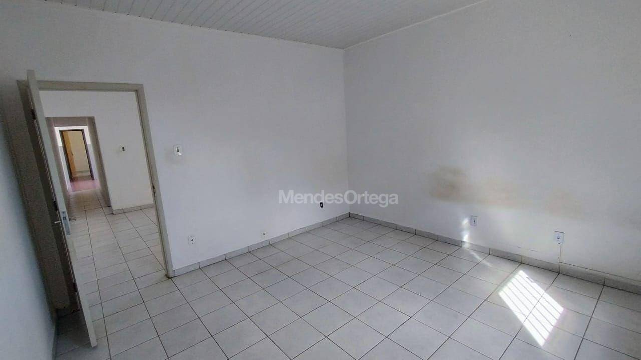 Casa à venda com 3 quartos, 143m² - Foto 12